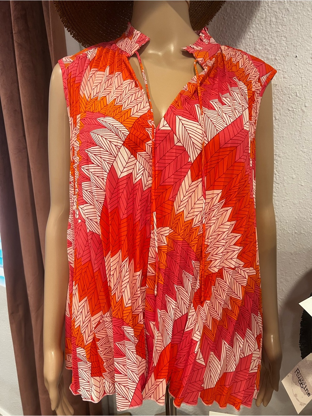 THML Red, Pink, Orange, White Patterned Sleeveless Blouse small NWT